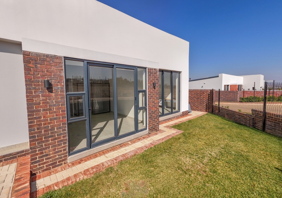 To Let 3 Bedroom Property for Rent in Helderzicht Eco Estate North West